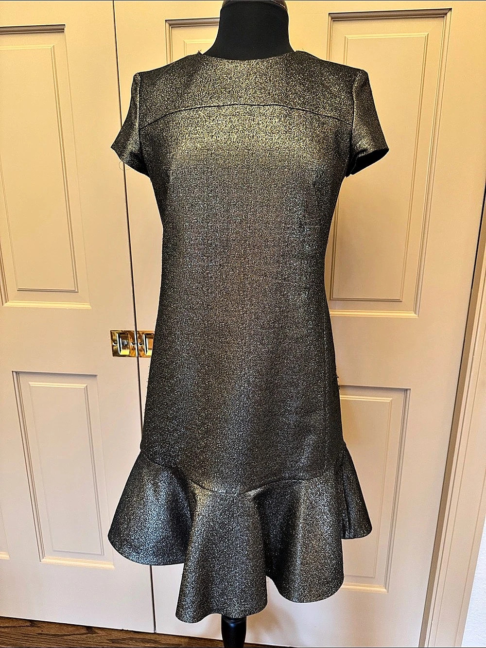 A-K-R-I-S punto Metallic Ruffle-Hem Mini Dress